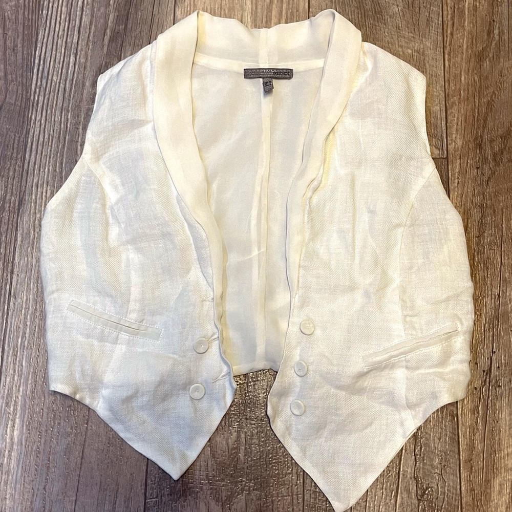 🧥/classic white cape without sleeves/🧥